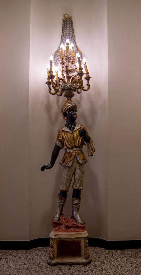 Well Come - Palazzo Reale Ξενοδοχείο Νάπολη Εξωτερικό φωτογραφία